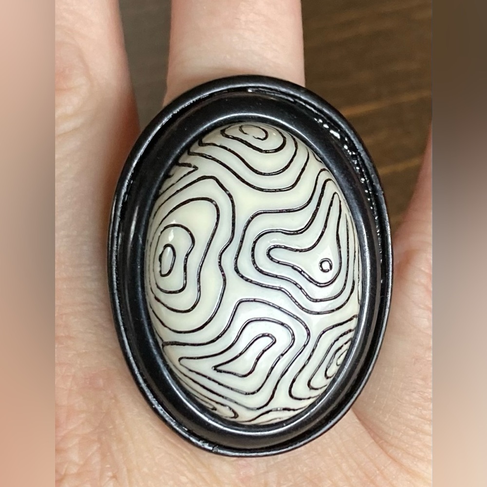 Chico’s Signed Statement Piece Stretch Ring - image 2